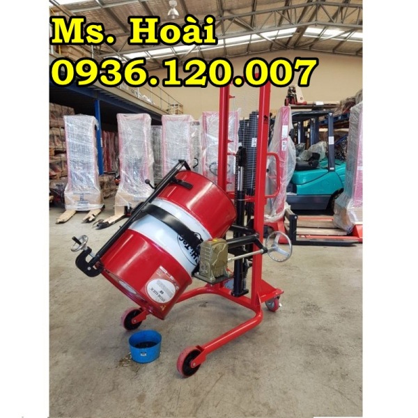 Xe Nâng Quay đổ Phuy Xe Nâng Quay đổ Phuy