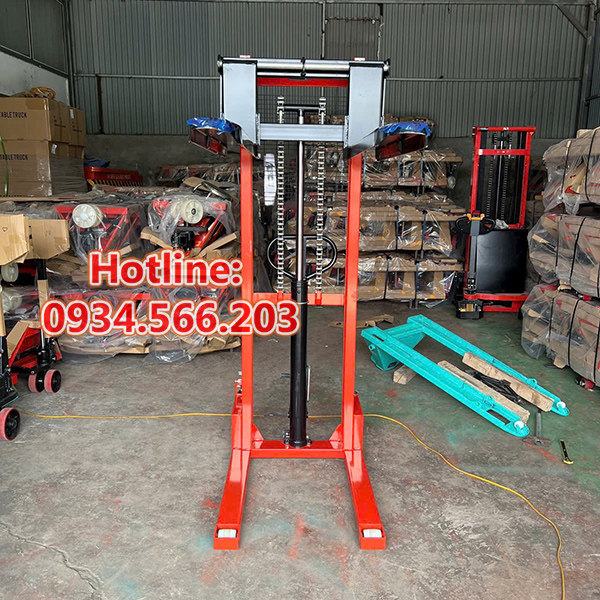 Xe Nâng Thuy Lực Cao 1.6m 1