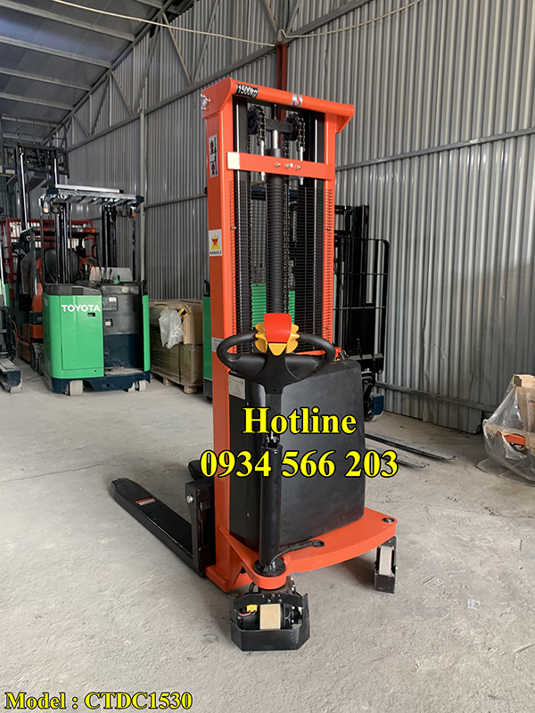 Xe Nâng điện Niuli Giá Re